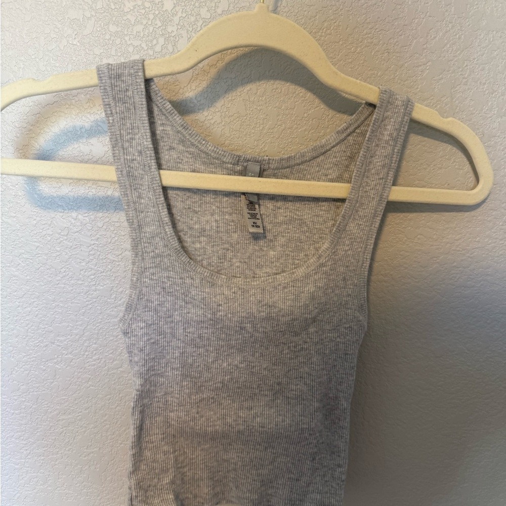 SKIMS Cotton Rib Tank - Available in Light Heather Grey, Navy, & Forest Green